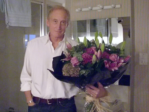 Charles Dance, data nieznana