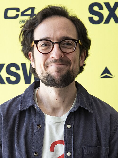 Zdjęcie: Josh Brener