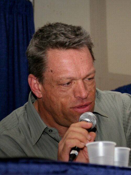 Brian Thompson, 2009