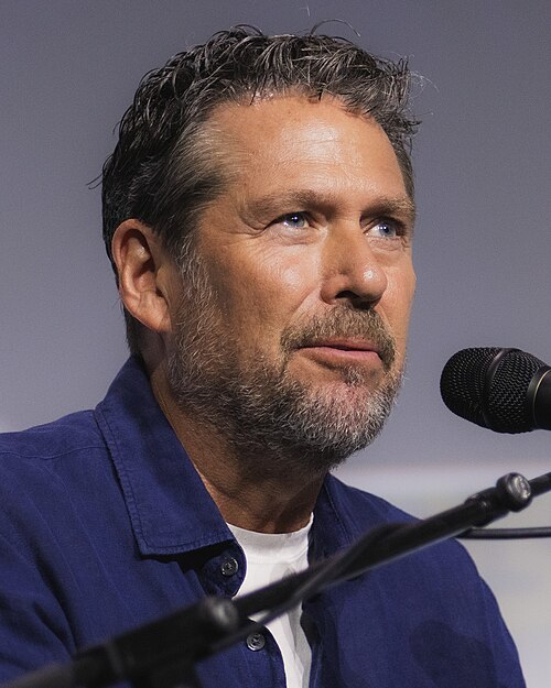 Zdjęcie: Alexis Denisof