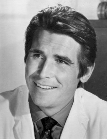 James Brolin, data nieznana