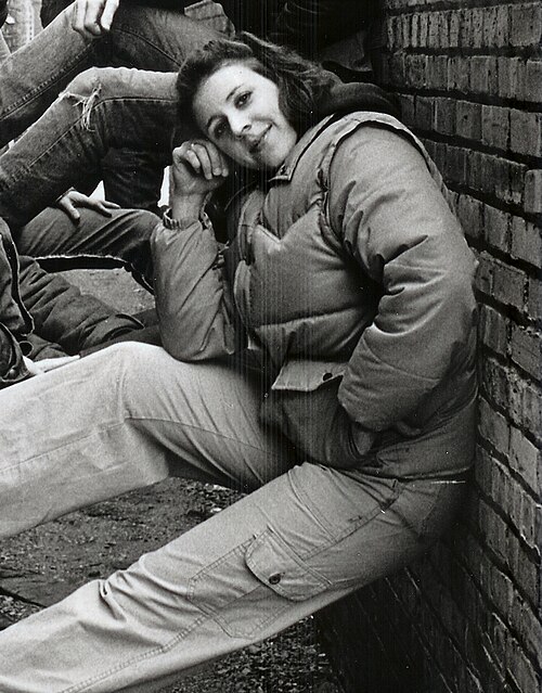 Julia Louis-Dreyfus, 1982