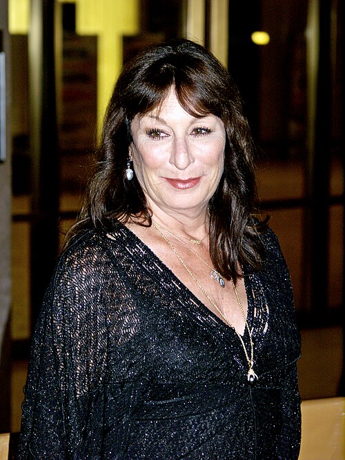 Anjelica Huston, 2010