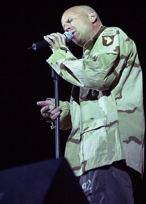 Bruce Willis, 2003