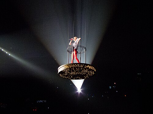 Taylor Swift, 2013