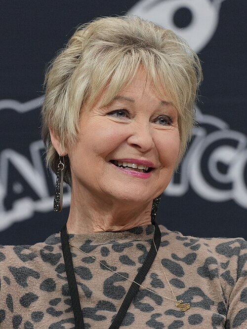 Dee Wallace, 2024