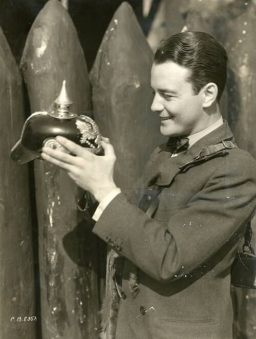Lew Ayres, 1930