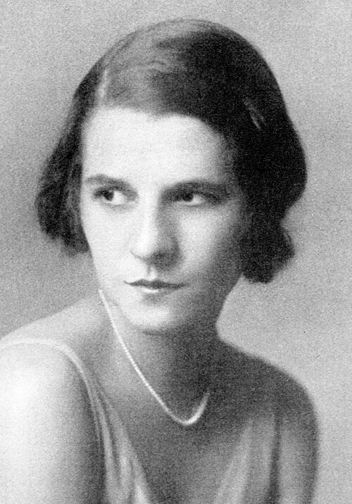 Ruth Gordon, 1930