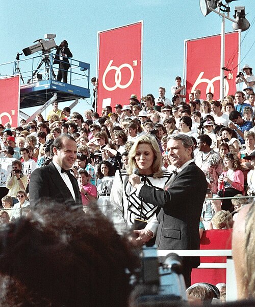 Faye Dunaway, 1988