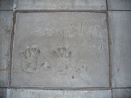 George Wendt, data nieznana