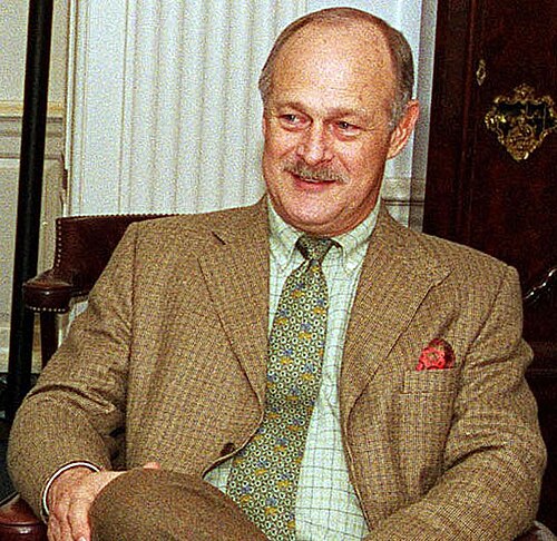 Gerald McRaney, data nieznana