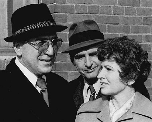 Telly Savalas, 1975