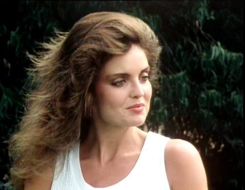 Tracy Scoggins, 1983