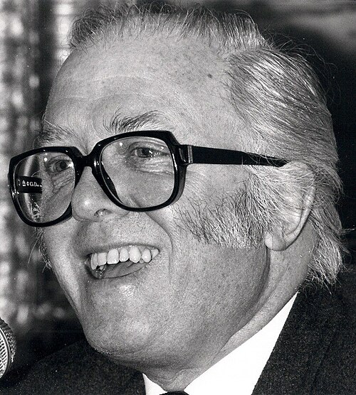 Richard Attenborough, 1983