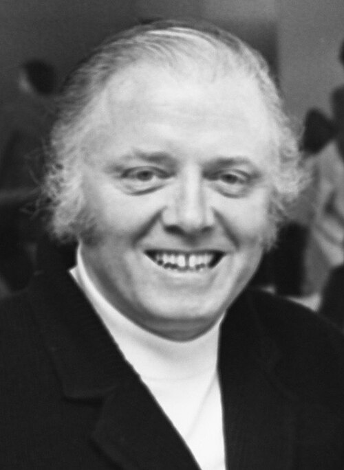 Richard Attenborough, 1975