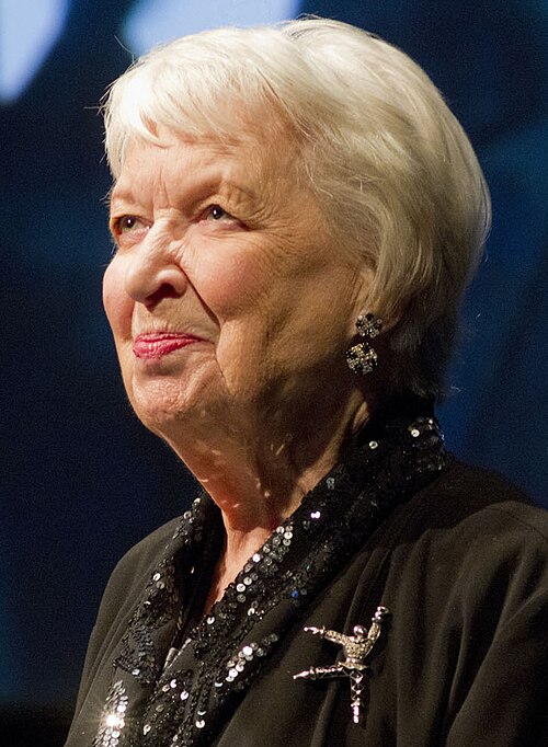 Zdjęcie: June Whitfield