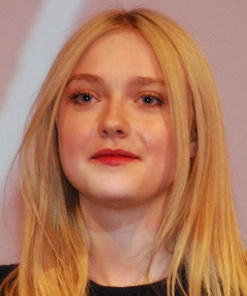 Dakota Fanning, 2013