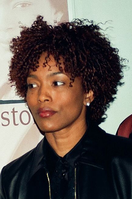 Angela Bassett, 2002