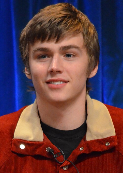 Zdjęcie: Miles Heizer
