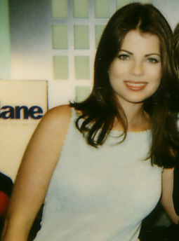 Zdjęcie: Yasmine Bleeth