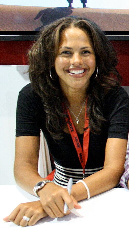 Zdjęcie: Lenora Crichlow
