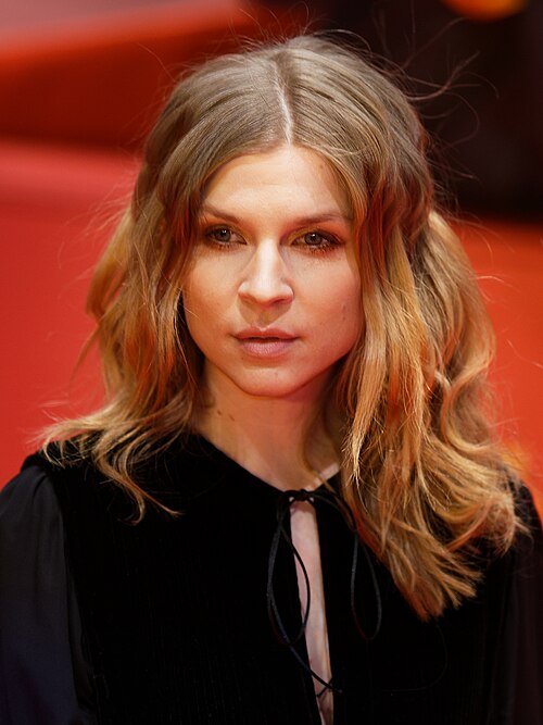Clémence Poésy, 2017