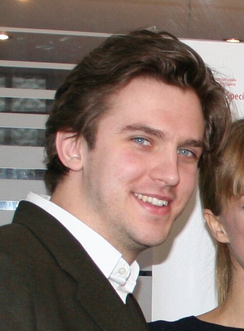Dan Stevens, 2009