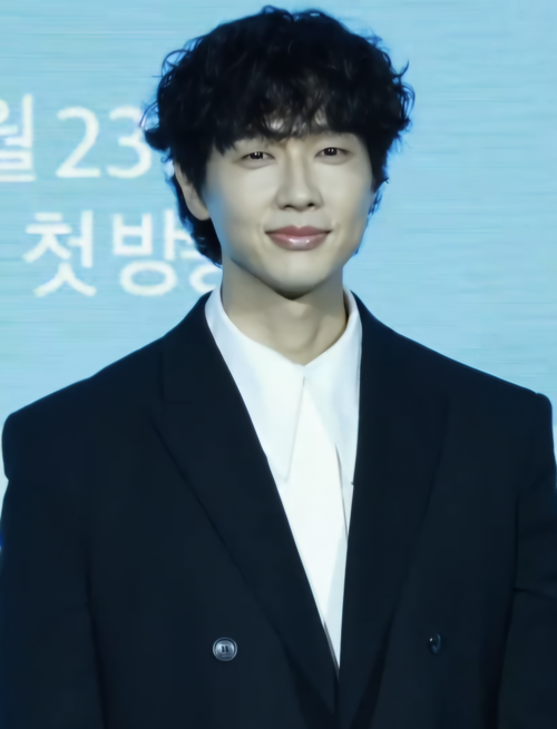 Zdjęcie: Ji Hyun-woo