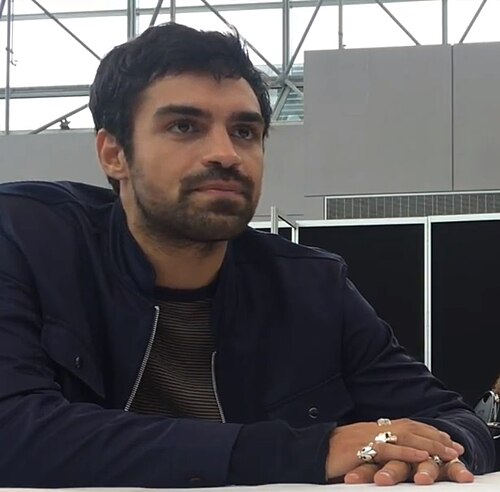 Zdjęcie: Sean Teale