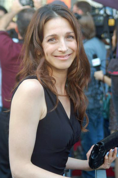 Zdjęcie: Marin Hinkle