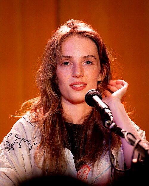 Zdjęcie: Maya Hawke