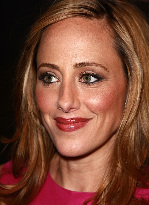 Zdjęcie: Kim Raver