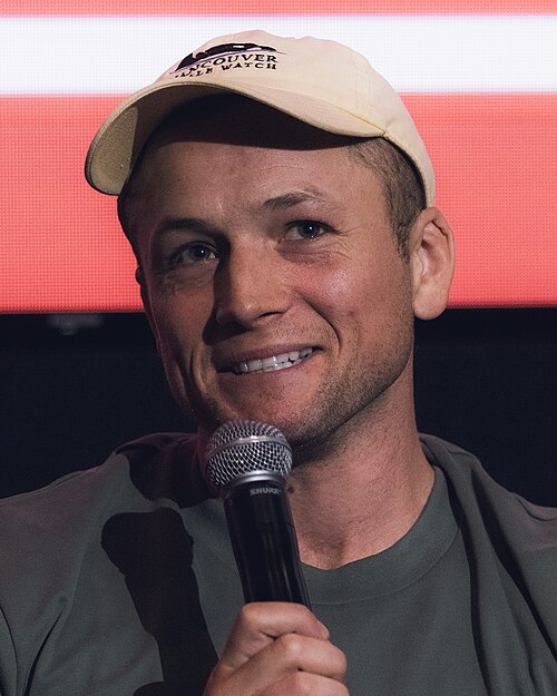Zdjęcie: Taron Egerton