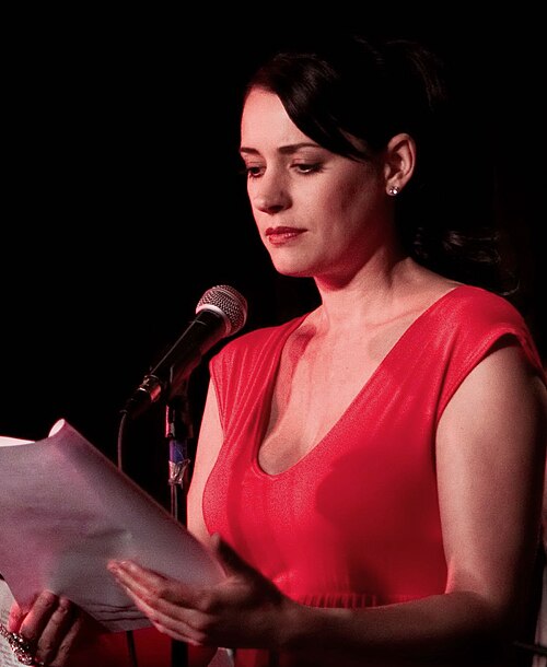 Zdjęcie: Paget Brewster