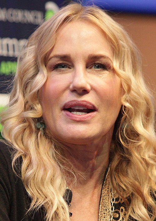 Daryl Hannah, 2013
