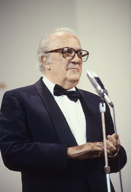 Federico Fellini, 1990