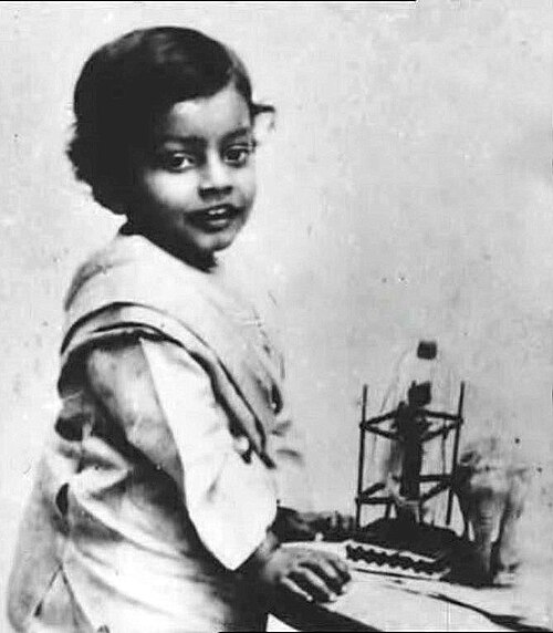 Satyajit Ray, 1930