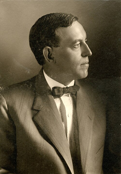 Lloyd Ingraham, 1913