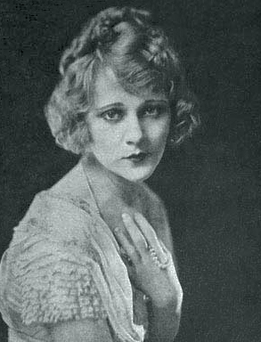 Zdjęcie: Louise Lovely