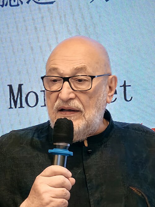 Zdjęcie: René Viénet