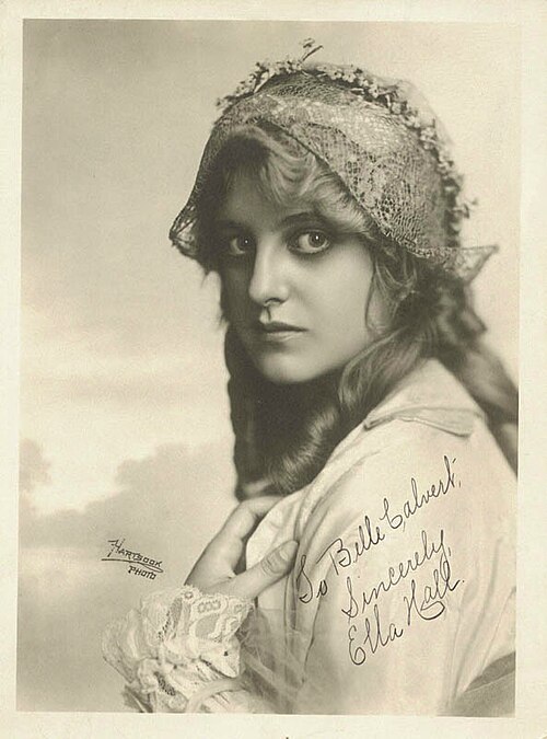 Zdjęcie: Ella Hall