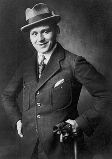 Zdjęcie: Ernst Karchow