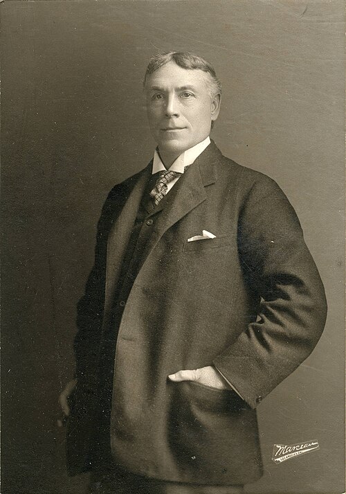 Zdjęcie: Frederick Warde