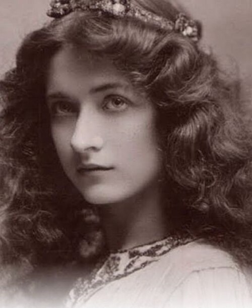 Zdjęcie: Maude Fealy